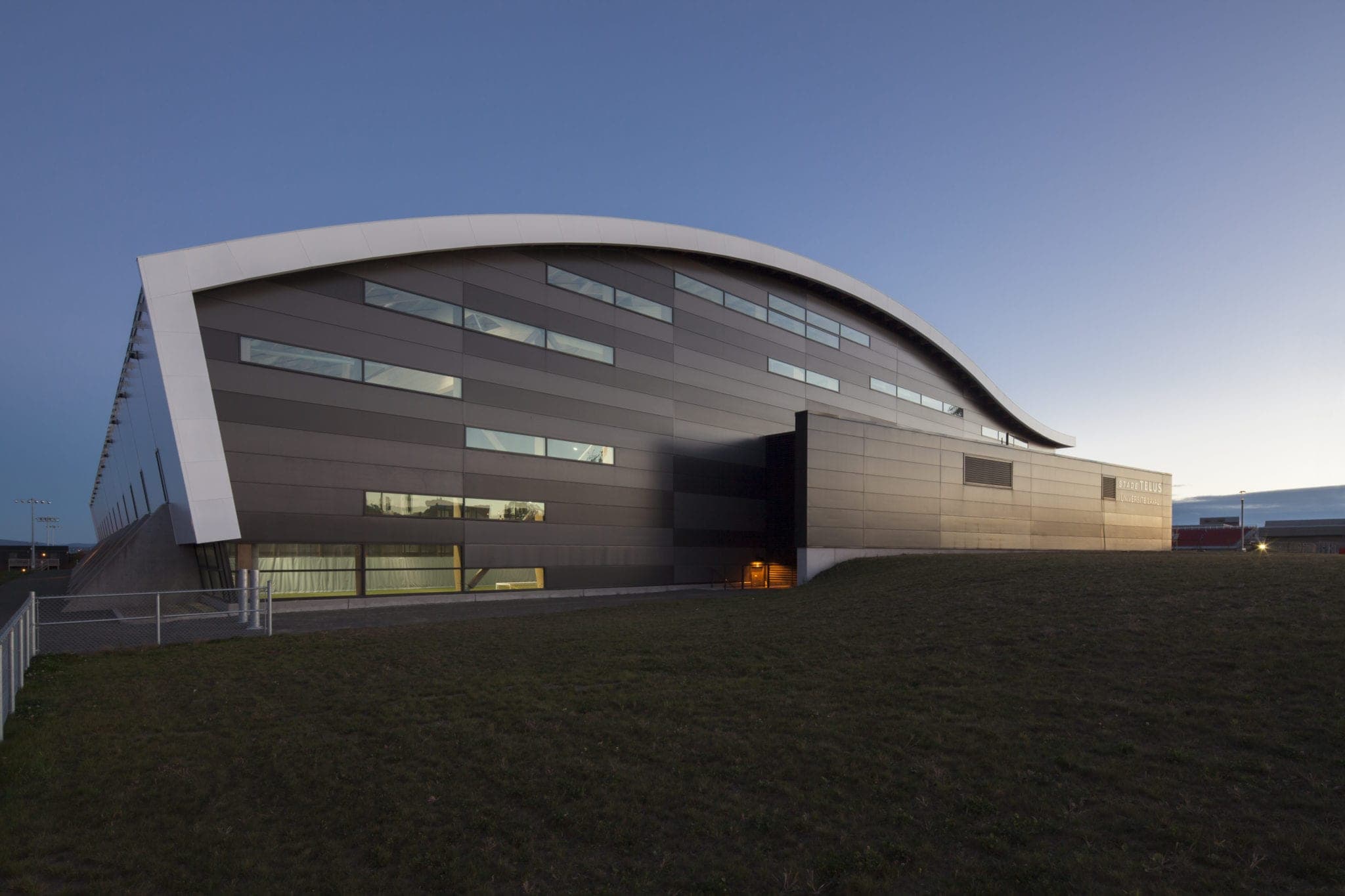 02-telus-stadium-exterior.jpg